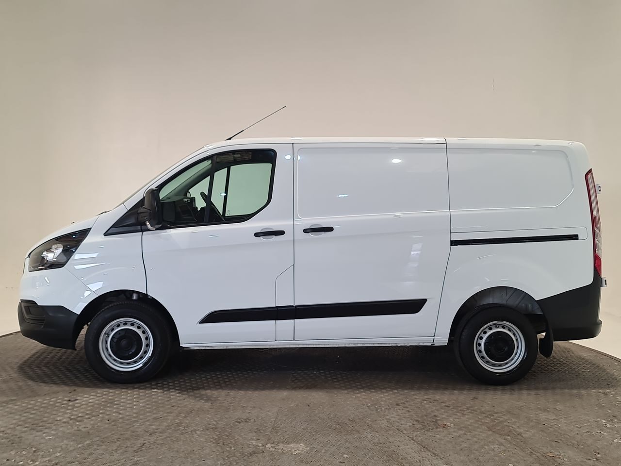 Used Ford Transit Custom 2022 for sale - 76697477: Photo 5