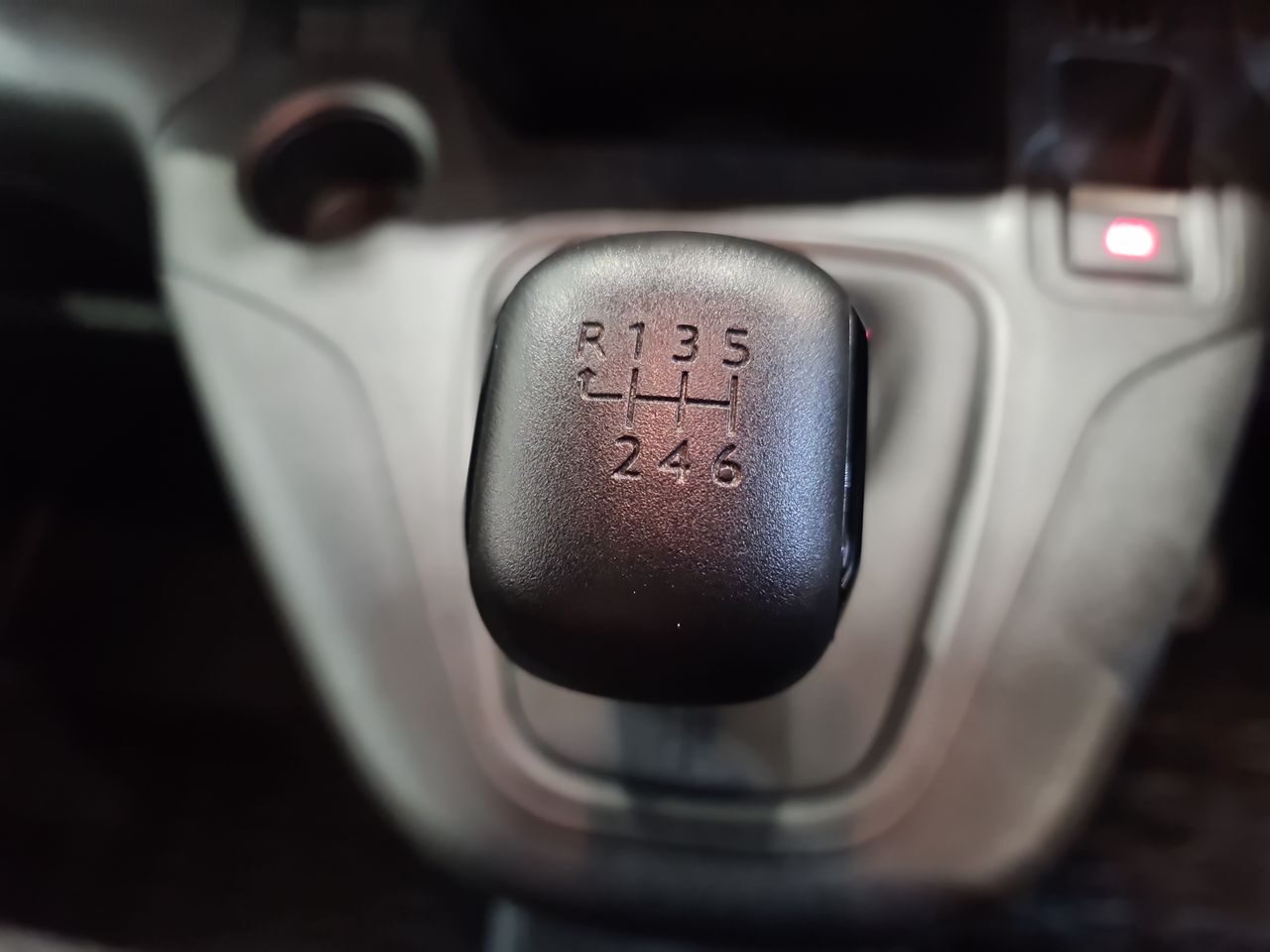 Used Peugeot Partner 2023 for sale - 76616996: Photo 21