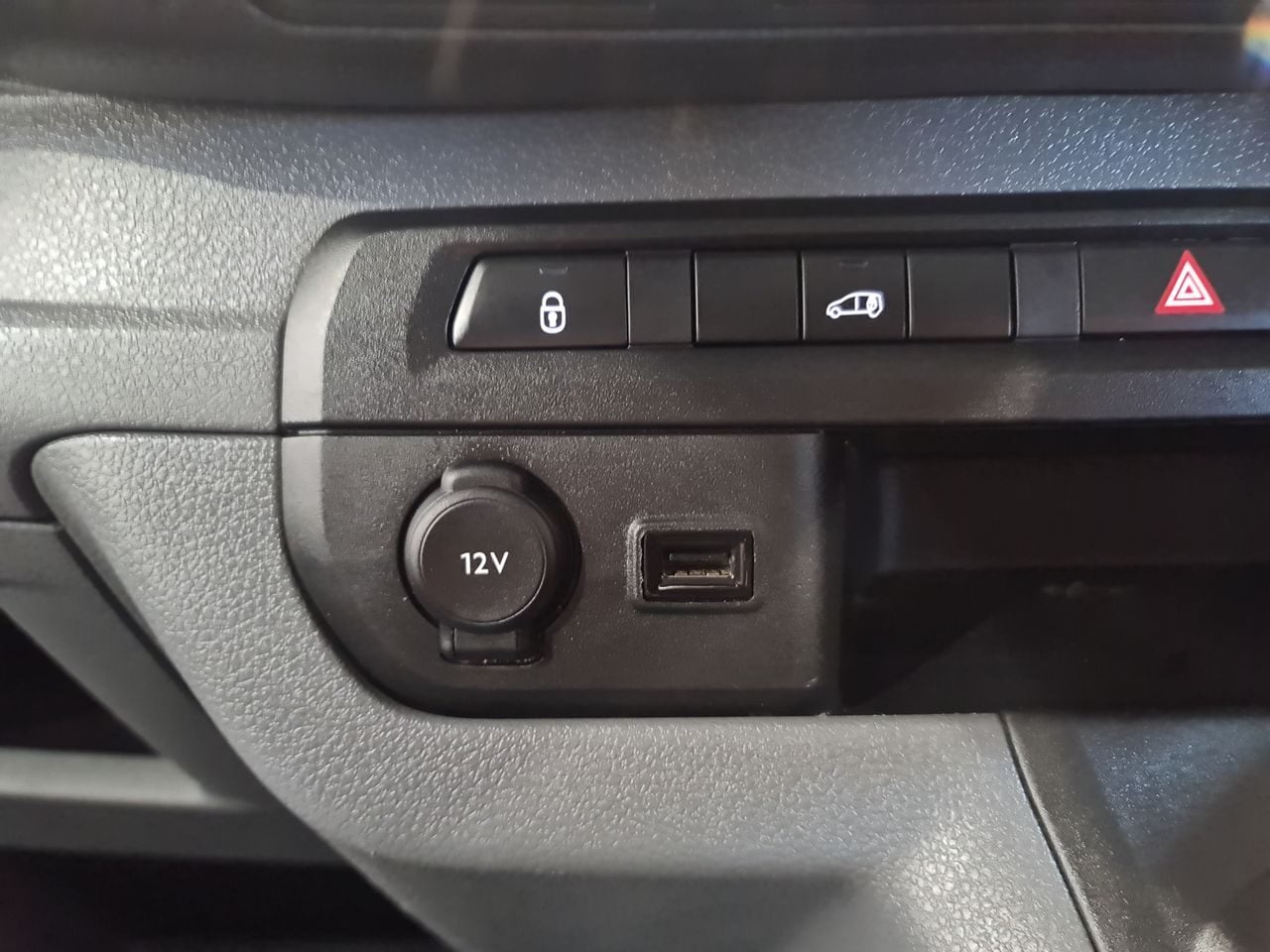 Used Peugeot Expert 2022 for sale - 76697473: Photo 31