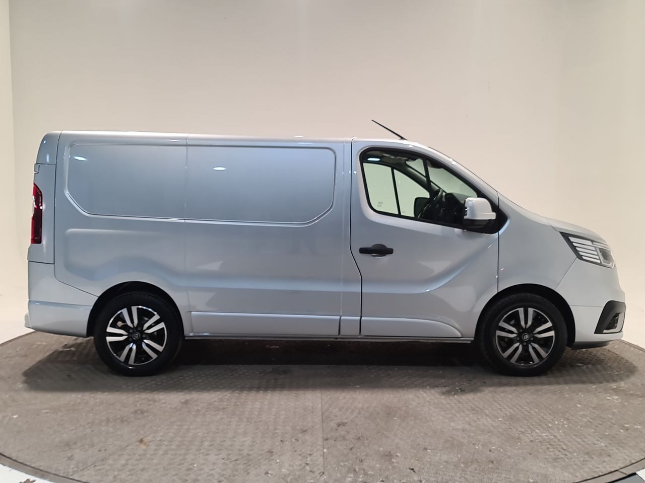 Used Renault Trafic 2022 for sale - 77445890: Photo 16