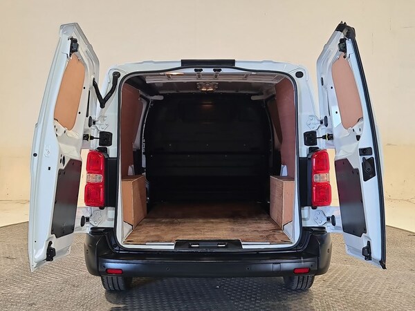 Used Vauxhall Vivaro 2022 for sale - 76132344: Photo 16