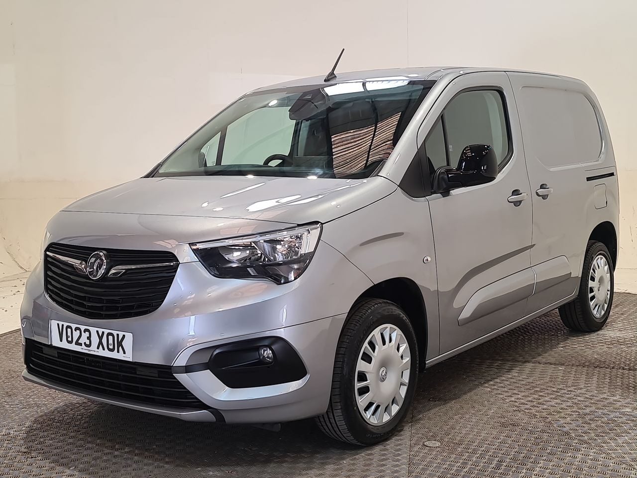 Used Vauxhall Combo 2023 for sale - 77355146: Photo 4