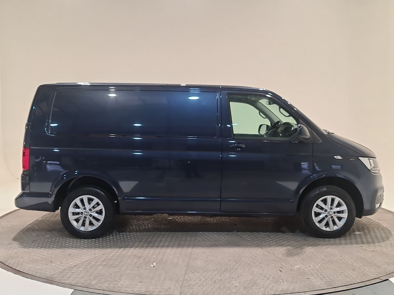 Used Volkswagen Transporter 2023 for sale - 77729180: Photo 17