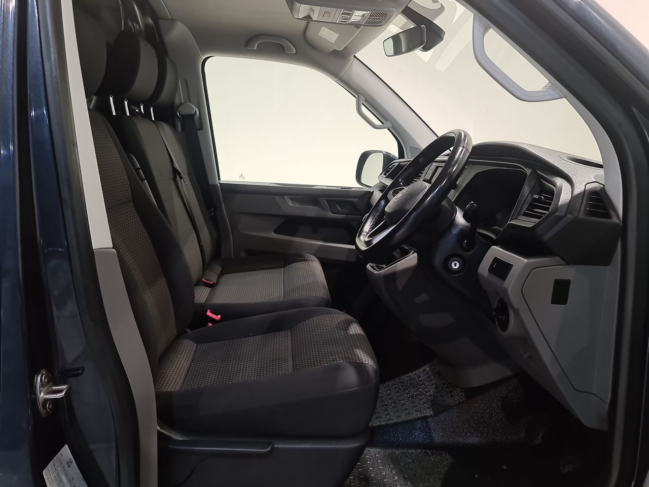 Used Volkswagen Transporter 2023 for sale - 77729180: Photo 18