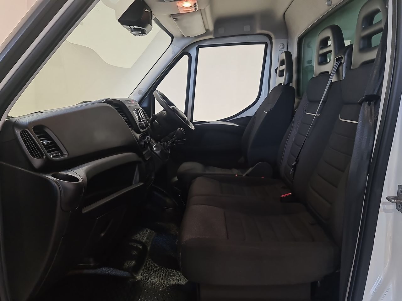 Used Iveco Daily 2022 for sale - 77952139: Photo 7