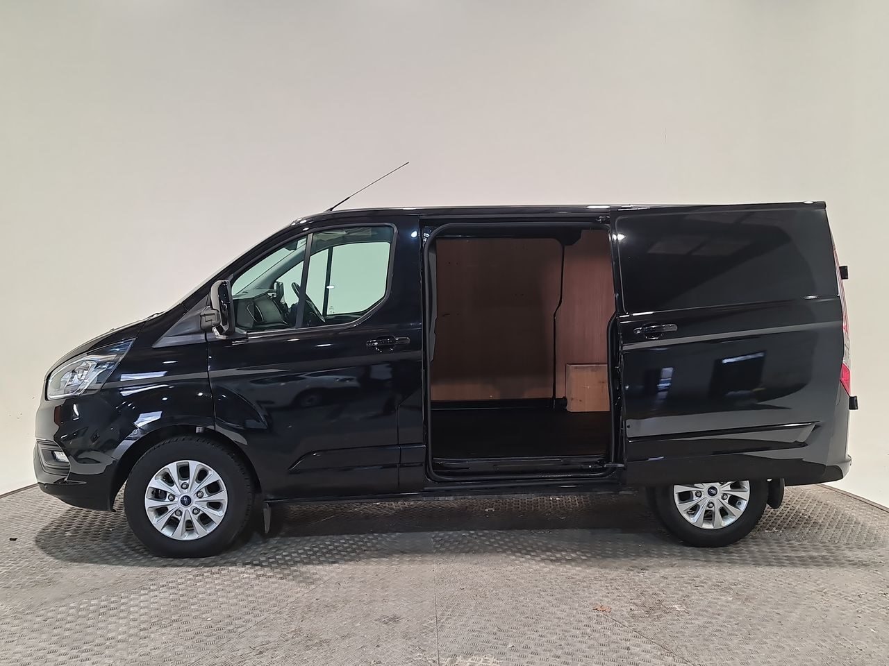 Used Ford Transit Custom 2023 for sale - 77394063: Photo 10