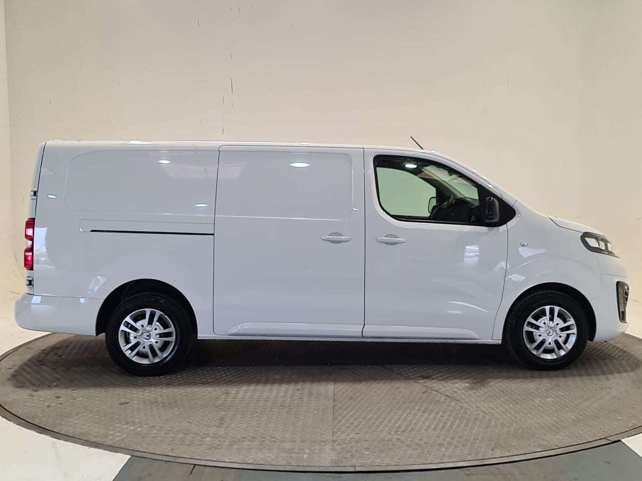 Used Vauxhall Vivaro 2022 for sale - 78190767: Photo 16