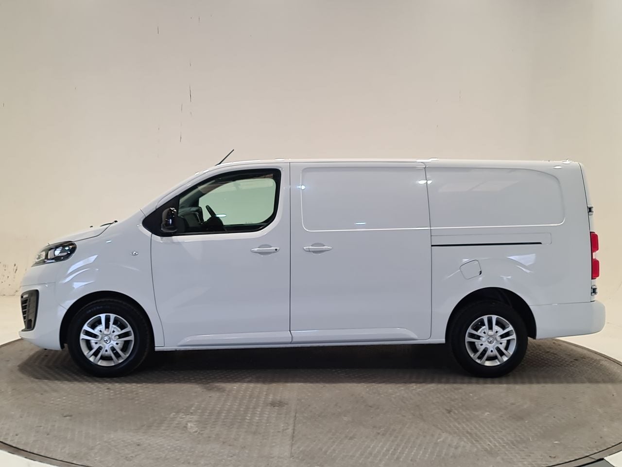 Used Vauxhall Vivaro 2022 for sale - 78190767: Photo 5
