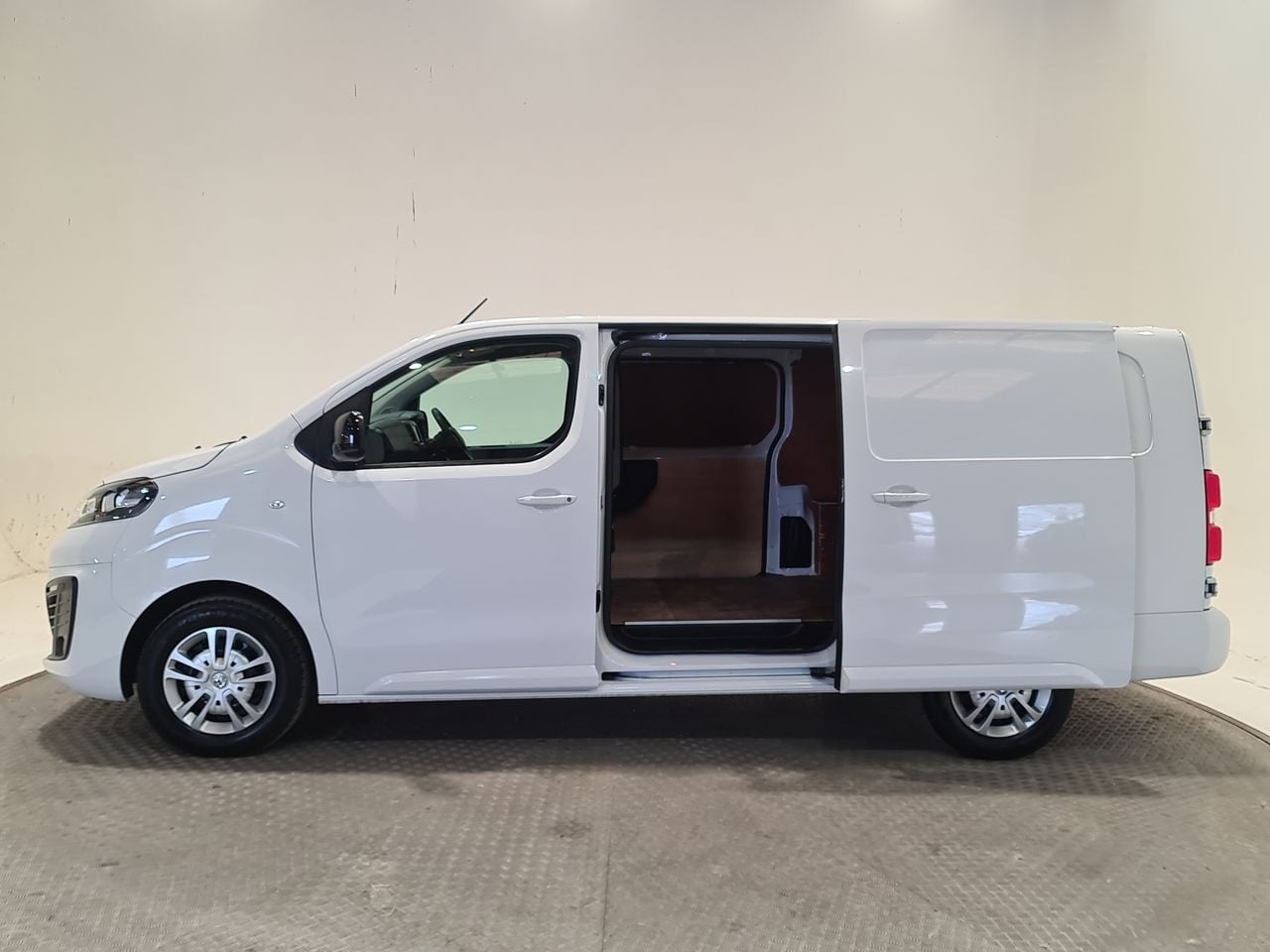 Used Vauxhall Vivaro 2022 for sale - 78190767: Photo 9