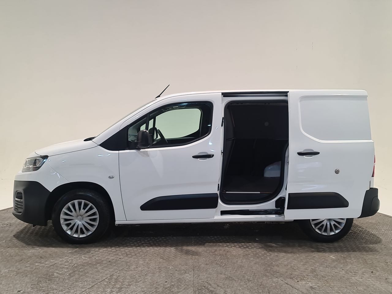 Used Citroen Berlingo 2020 for sale - 77196558: Photo 9