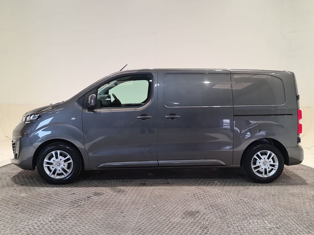 Used Vauxhall Vivaro 2021 for sale - 76544777: Photo 5