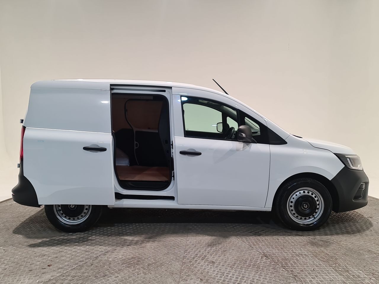 Used Renault Kangoo 2023 for sale - 76706019: Photo 18