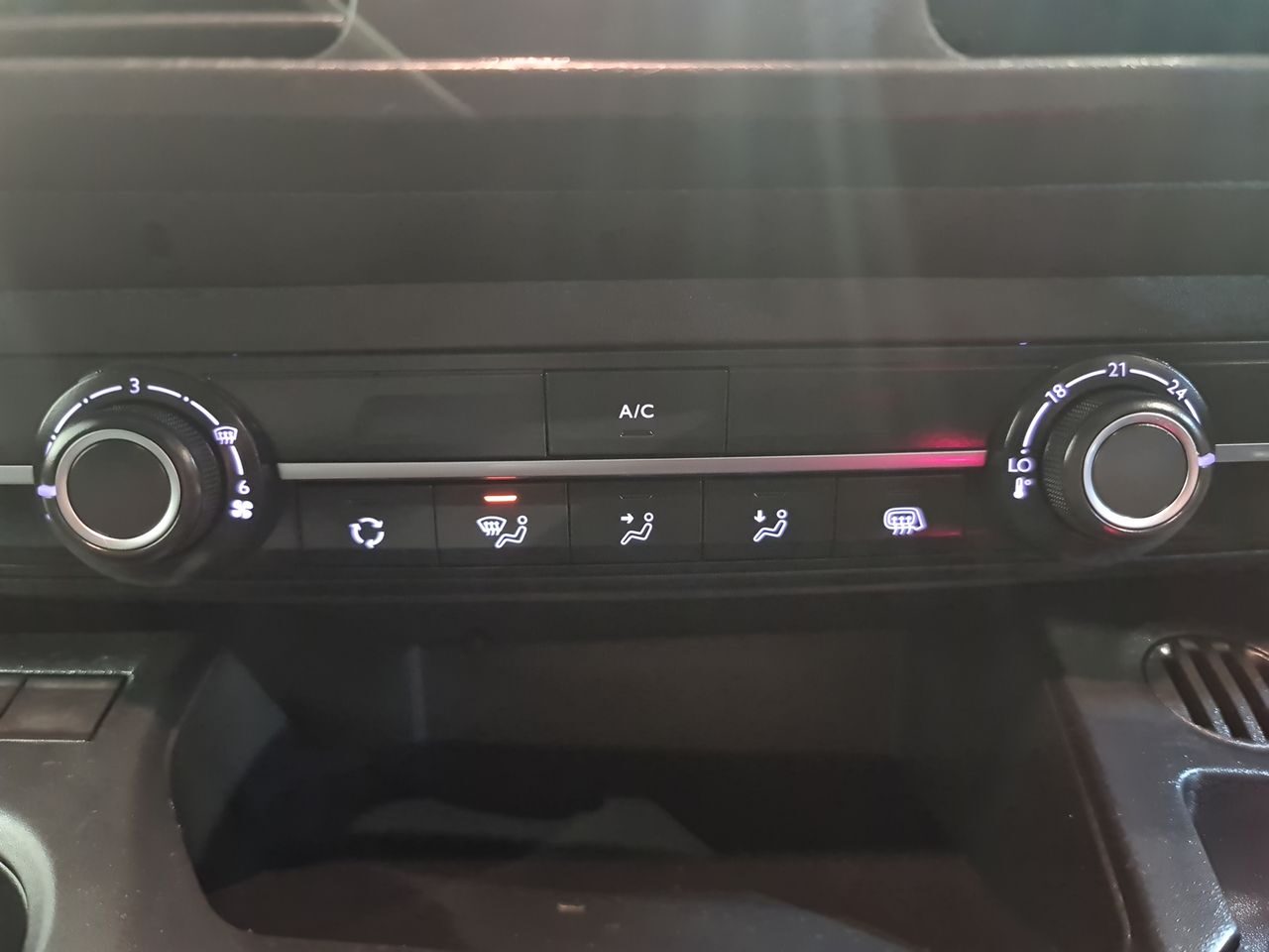 Used Vauxhall Combo 2024 for sale - 76544703: Photo 23