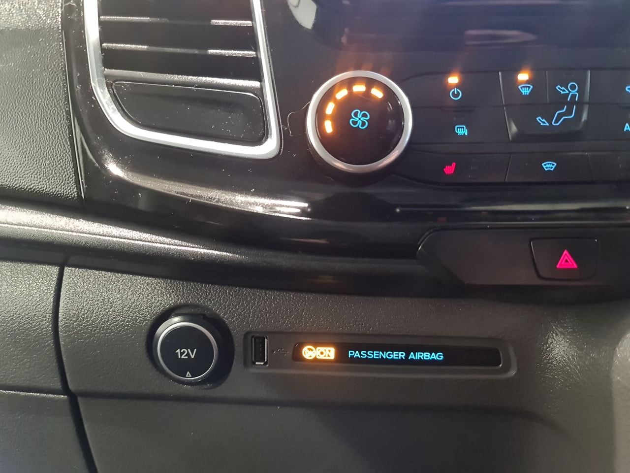 Used Ford Transit Custom 2019 for sale - 76819817: Photo 32