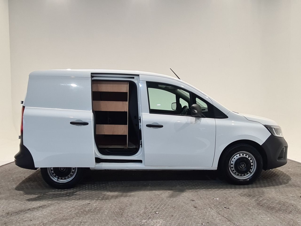 Used Renault Kangoo 2023 for sale - 77952135: Photo 17