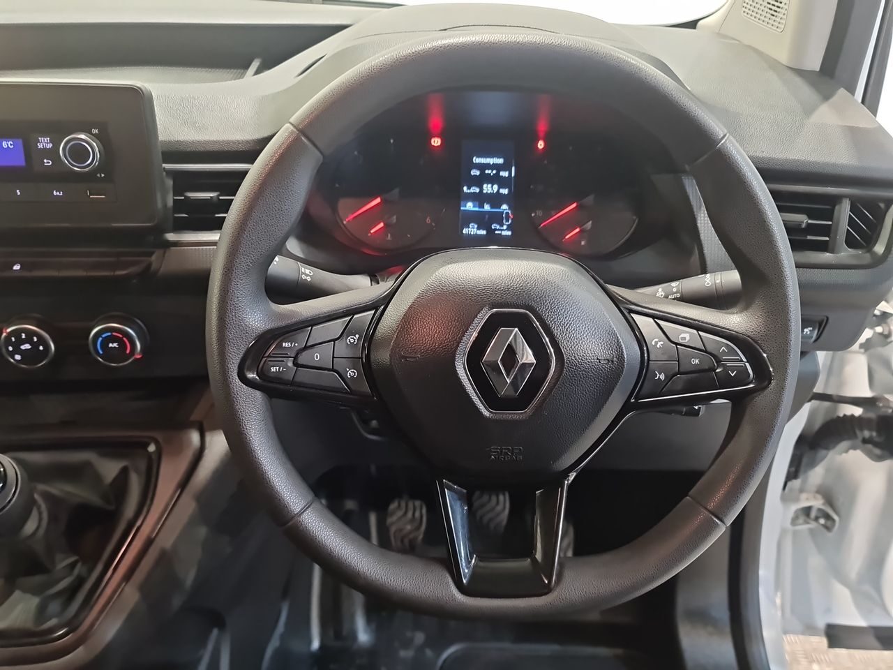 Used Renault Kangoo 2023 for sale - 77952135: Photo 21