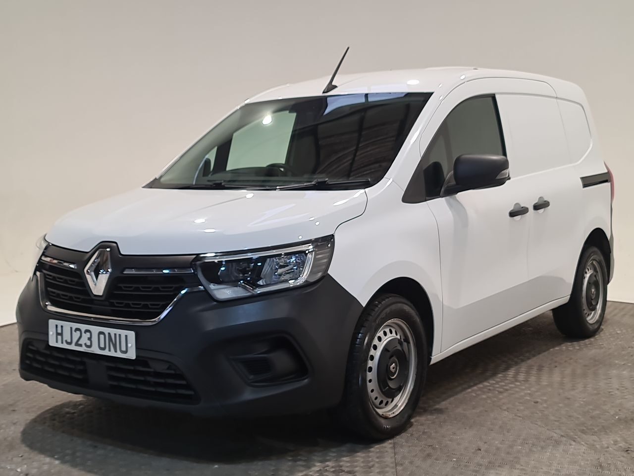 Used Renault Kangoo 2023 for sale - 77952135: Photo 4