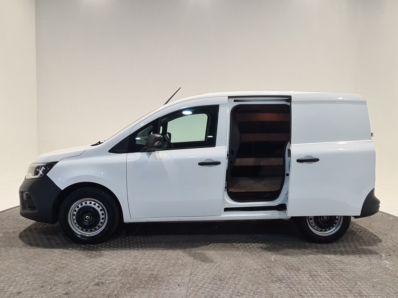 Used Renault Kangoo 2023 for sale - 77952135: Photo 9