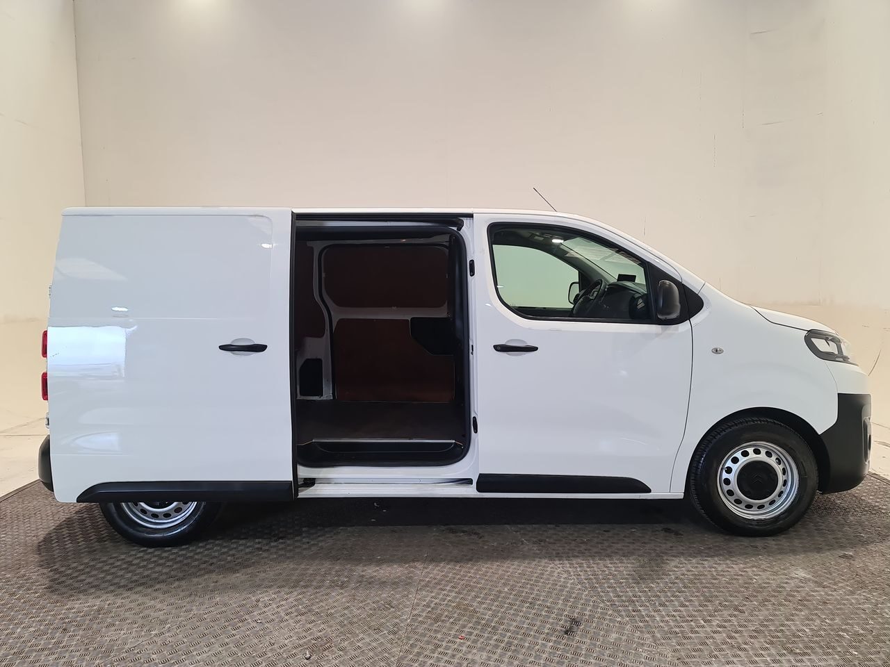 Used Citroen Dispatch 2020 for sale - 76544704: Photo 18