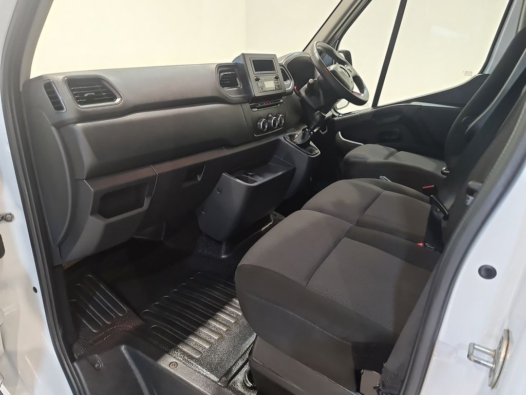 Used Renault Master 2023 for sale - 76469706: Photo 42