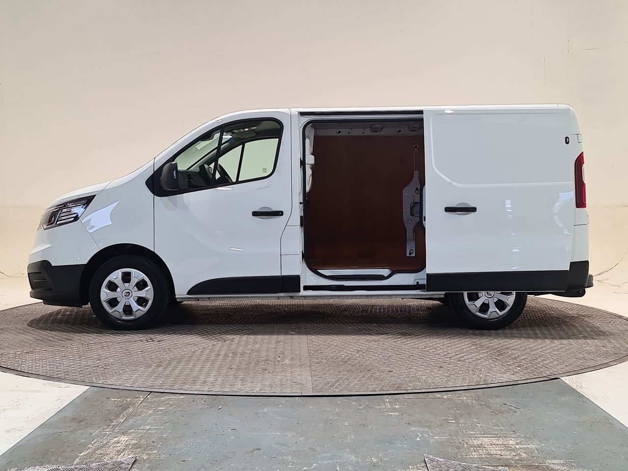 Used Renault Trafic 2023 for sale - 76544916: Photo 9