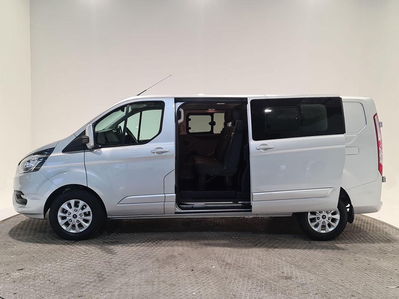 Used Ford Transit Custom 2023 for sale - 76877501: Photo 10