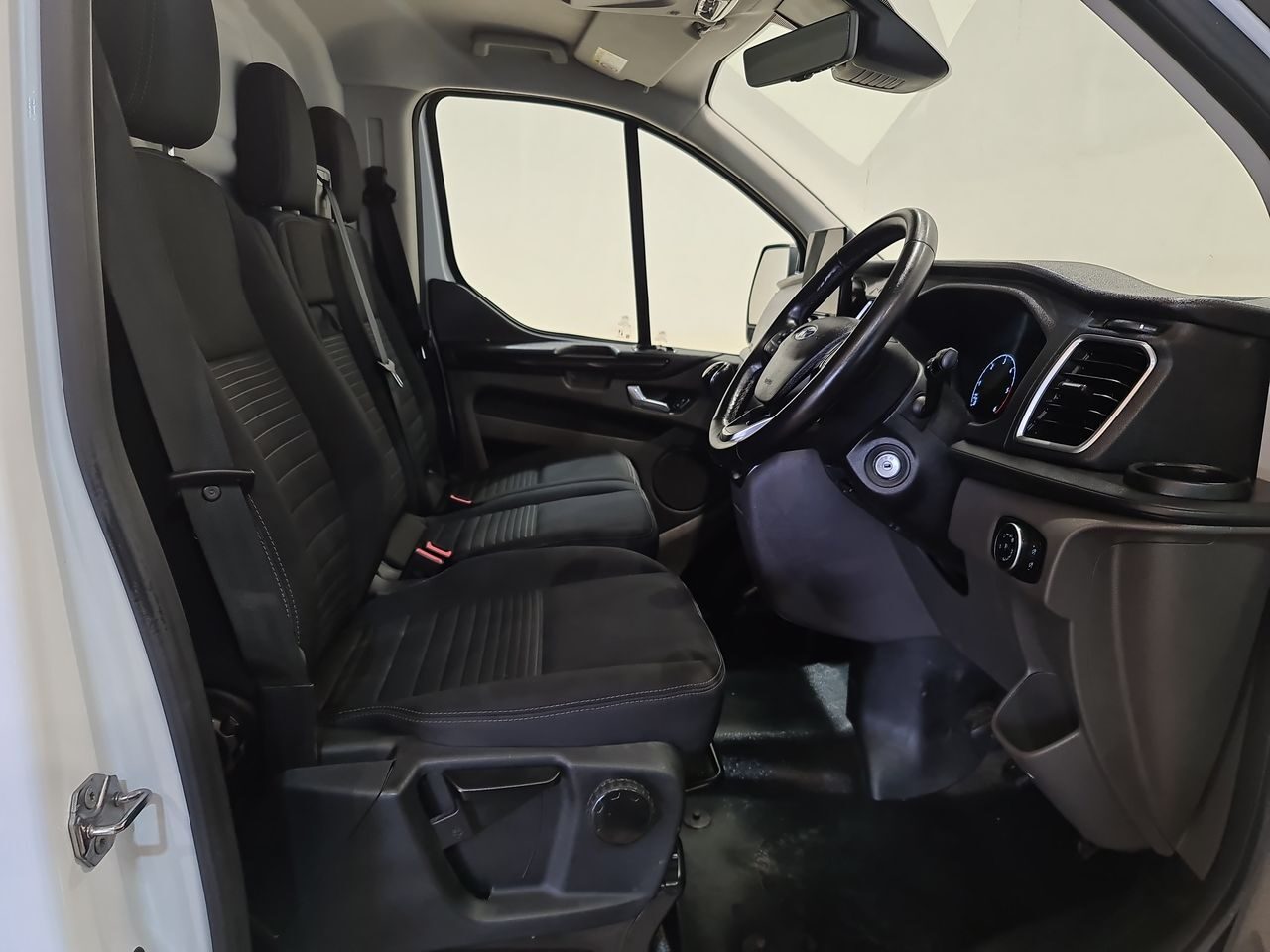 Used Ford Transit Custom 2023 for sale - 76544919: Photo 19