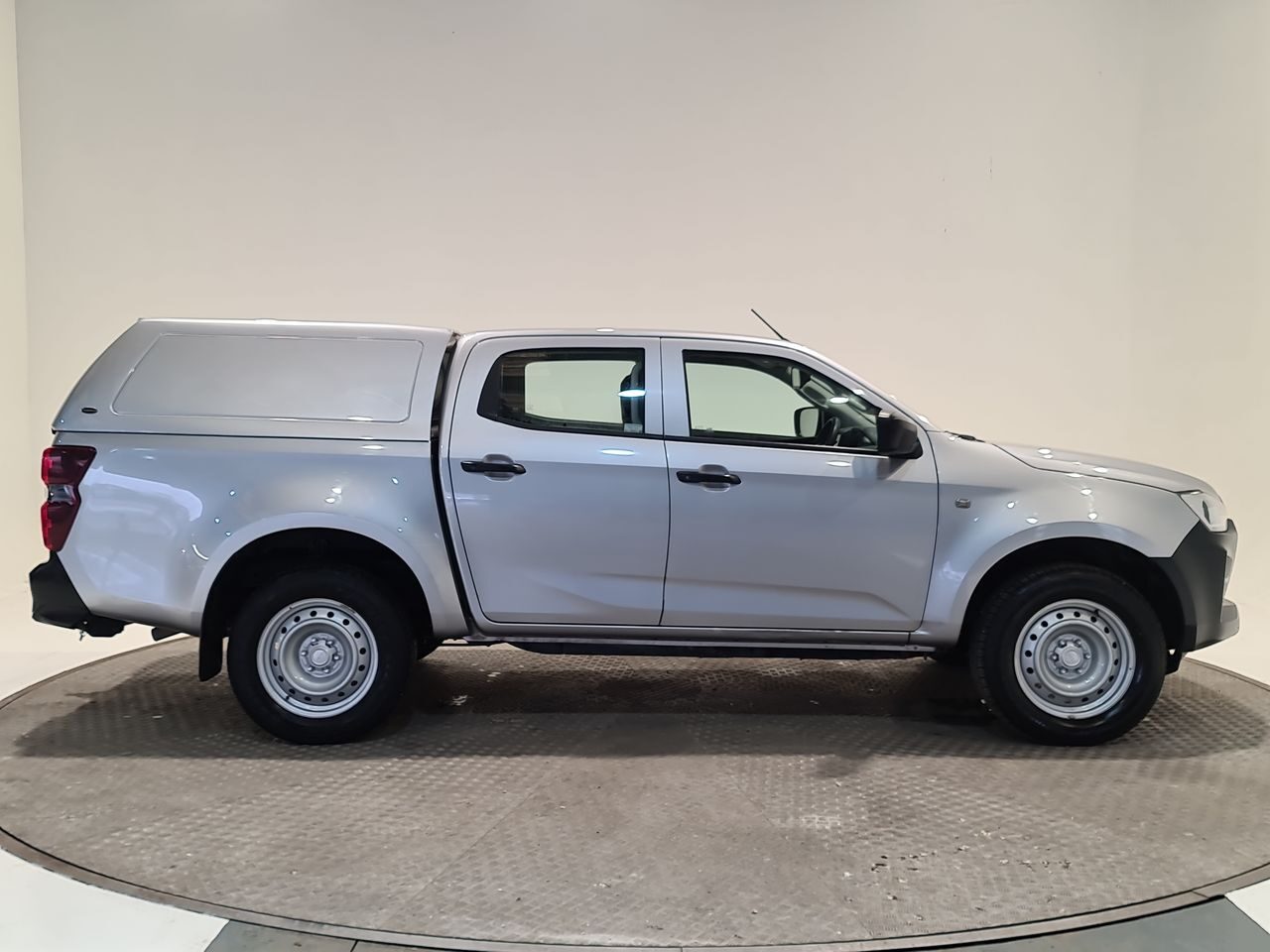 Used Isuzu D-Max 2023 for sale - 77905702: Photo 16