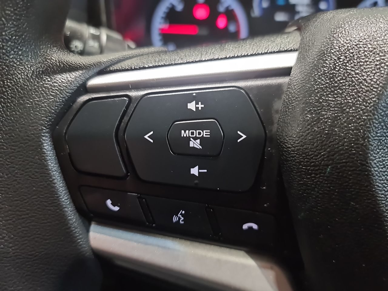 Used Isuzu D-Max 2023 for sale - 77905702: Photo 28