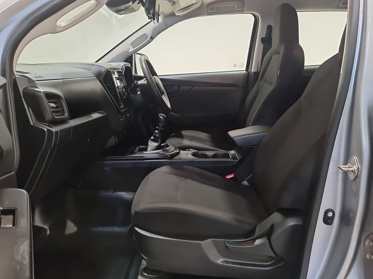 Used Isuzu D-Max 2023 for sale - 77905702: Photo 7