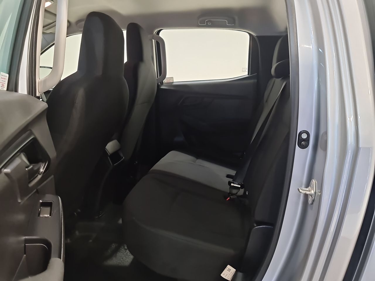 Used Isuzu D-Max 2023 for sale - 77905702: Photo 8