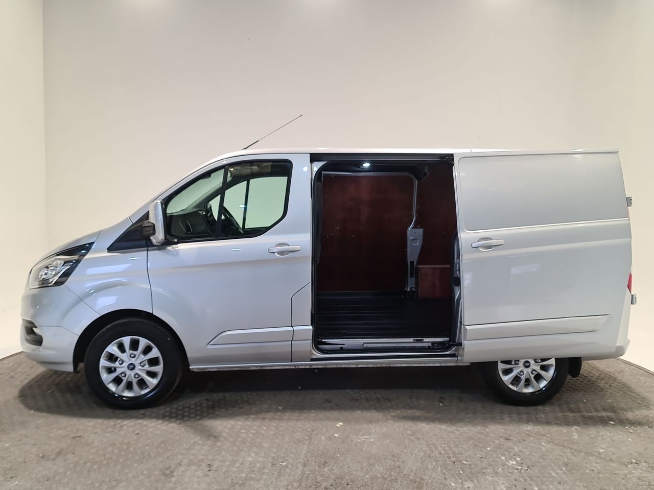 Used Ford Transit Custom 2020 for sale - 77463014: Photo 10