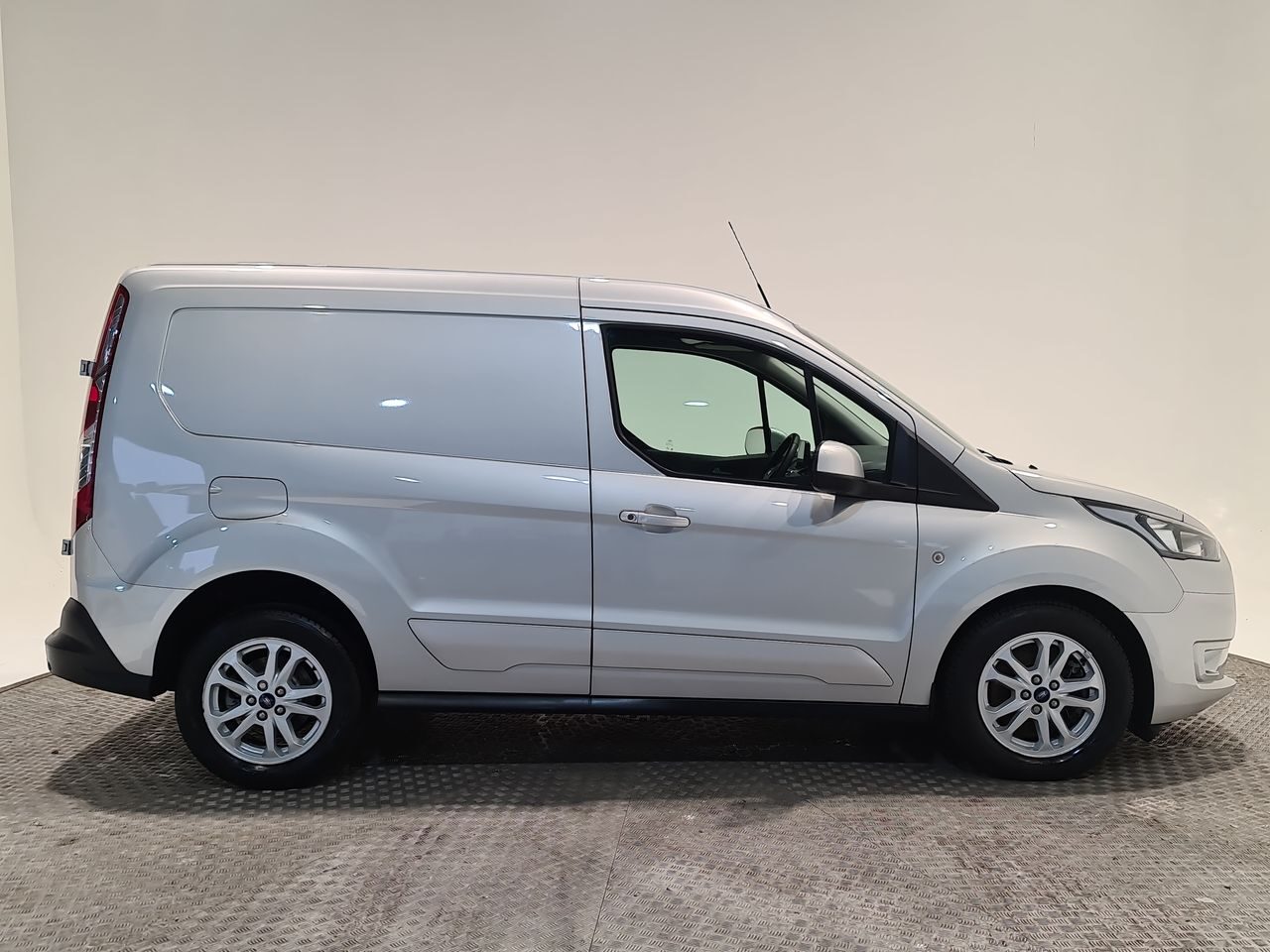 Used Ford Transit Connect 2024 for sale - 76577141: Photo 17