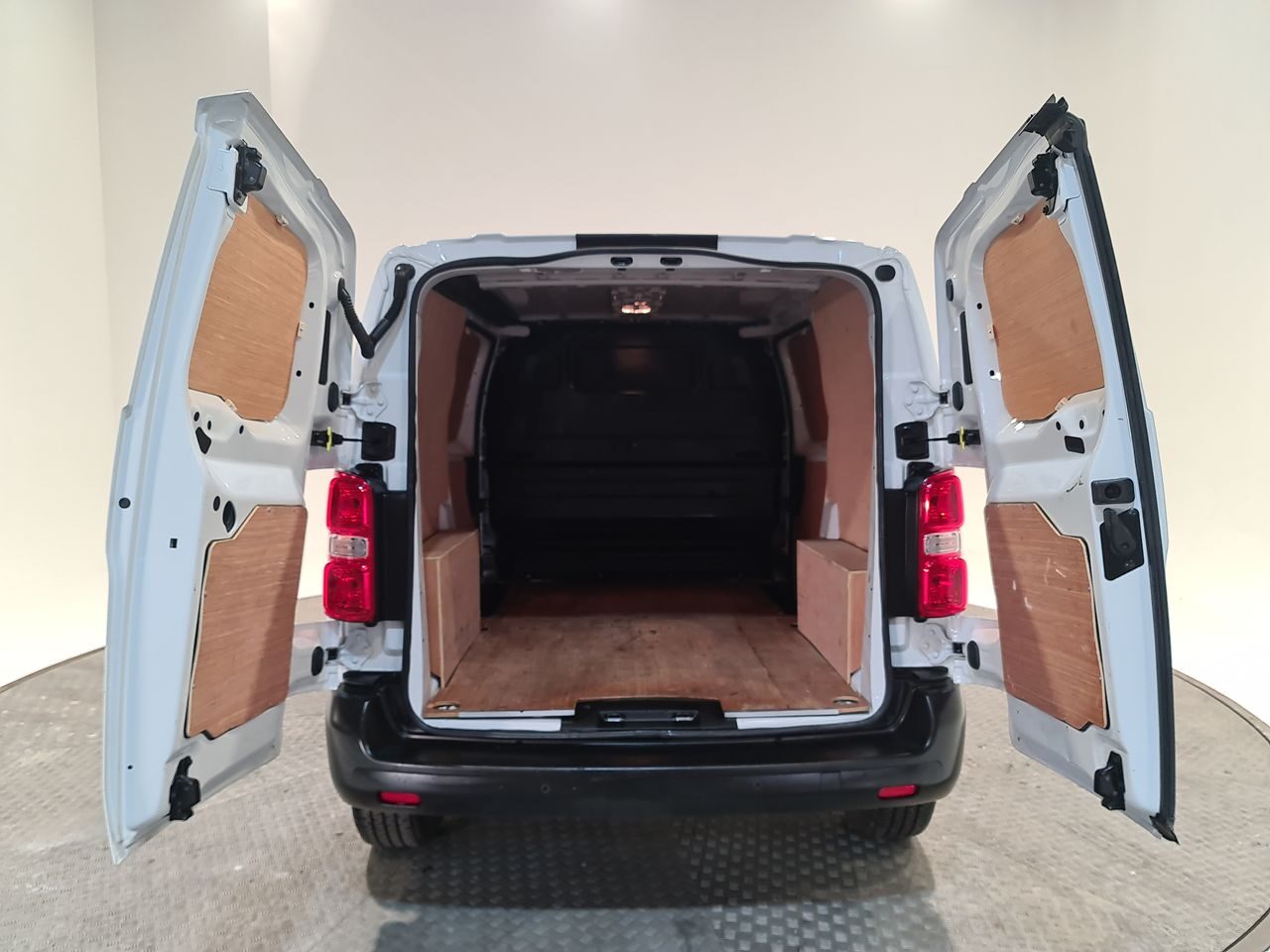 Used Peugeot Expert 2023 for sale - 76544924: Photo 13