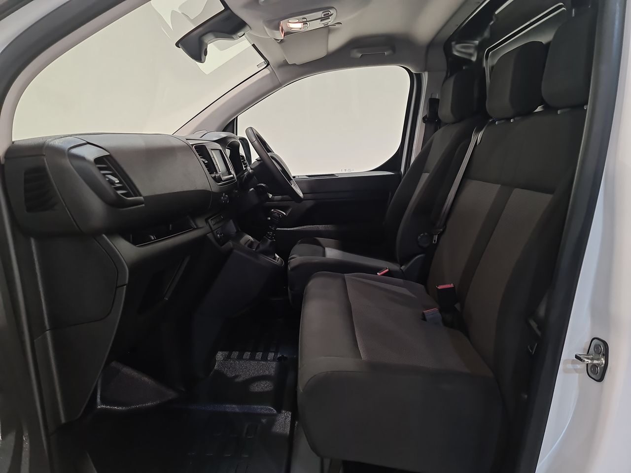 Used Peugeot Expert 2023 for sale - 76544924: Photo 7