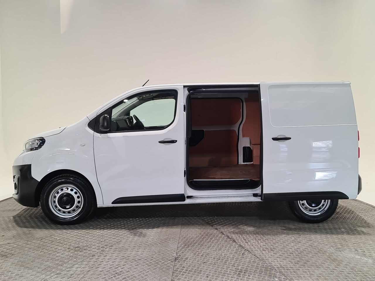 Used Peugeot Expert 2023 for sale - 76544924: Photo 9