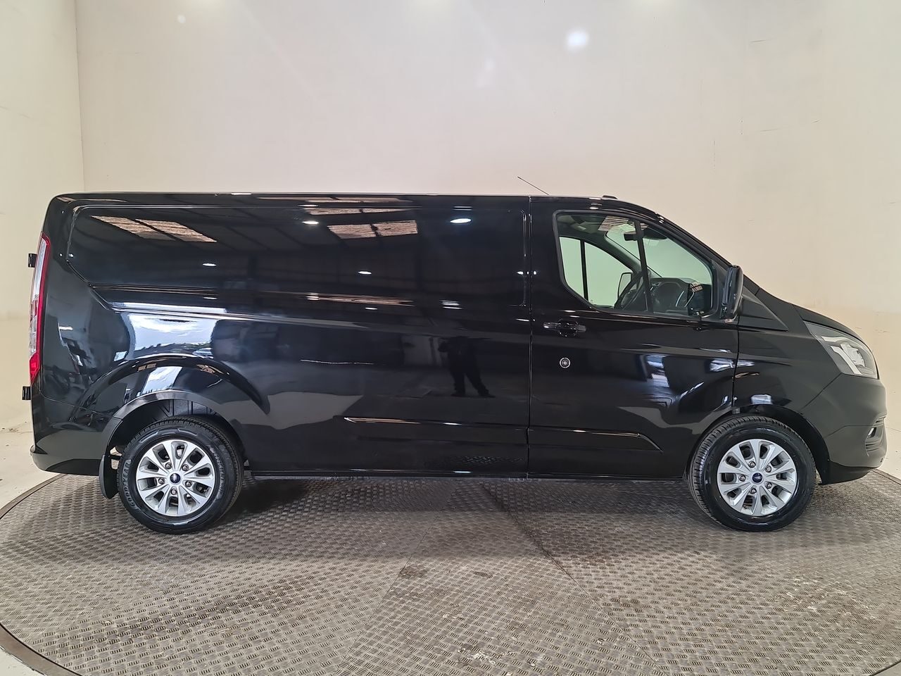 Used Ford Transit Custom 2023 for sale - 76544930: Photo 18
