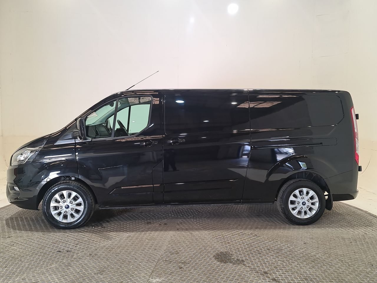 Used Ford Transit Custom 2023 for sale - 76544930: Photo 6