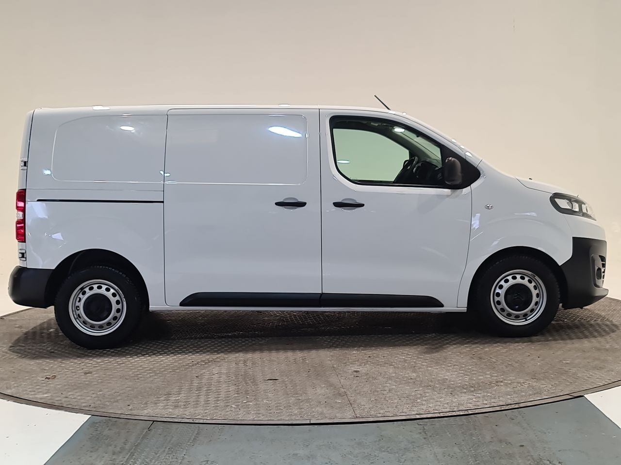 Used Citroen Dispatch 2023 for sale - 76767668: Photo 16