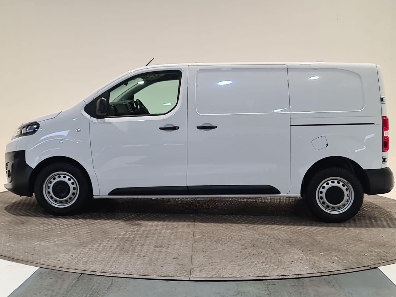 Used Citroen Dispatch 2023 for sale - 76767668: Photo 5