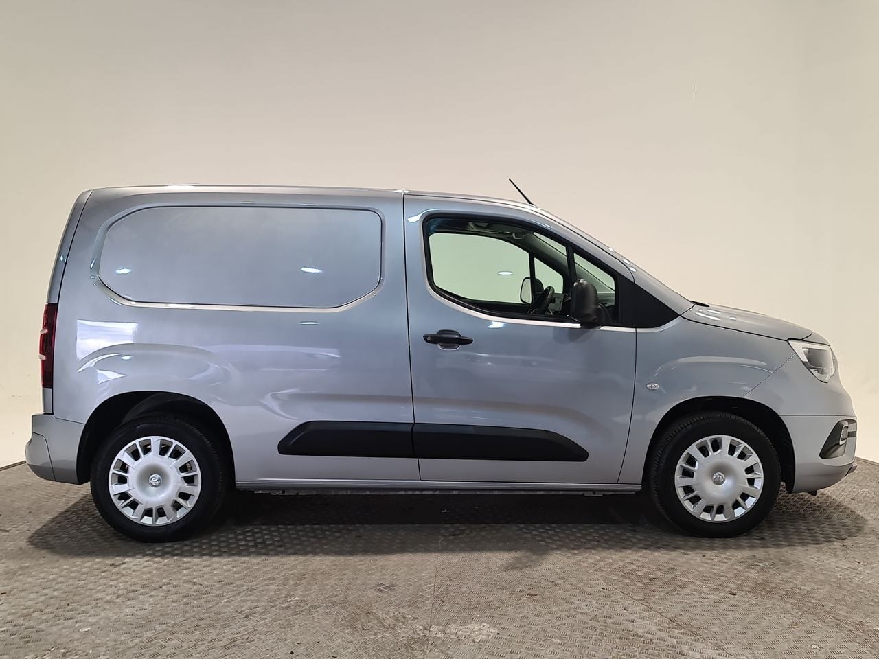 Used Vauxhall Combo 2020 for sale - 76673237: Photo 16