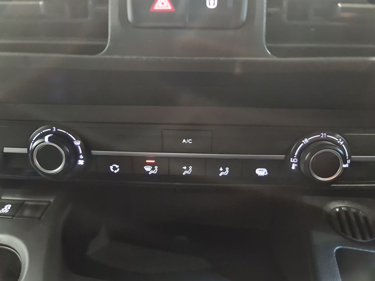 Used Vauxhall Combo 2020 for sale - 76673237: Photo 22