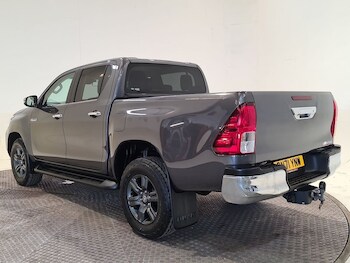 Used Toyota Hilux 2021 for sale - 75573695: Photo
