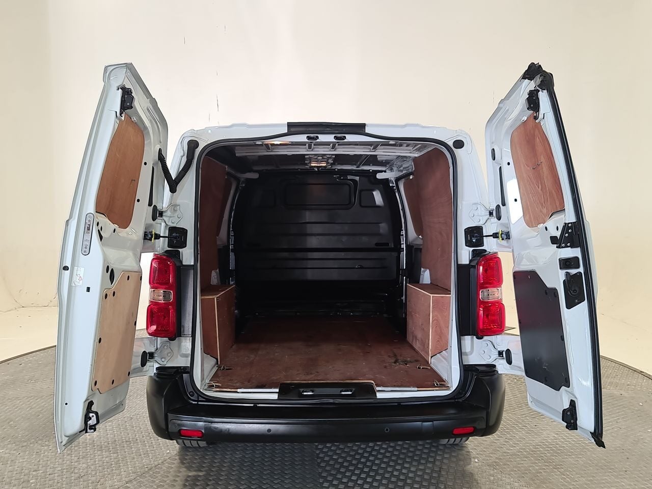 Used Vauxhall Vivaro 2022 for sale - 77952092: Photo 13