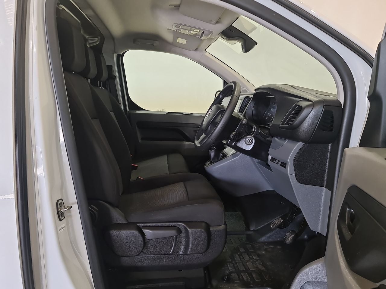 Used Vauxhall Vivaro 2022 for sale - 77952092: Photo 19