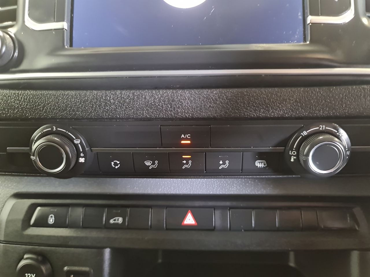 Used Vauxhall Vivaro 2022 for sale - 77952092: Photo 24