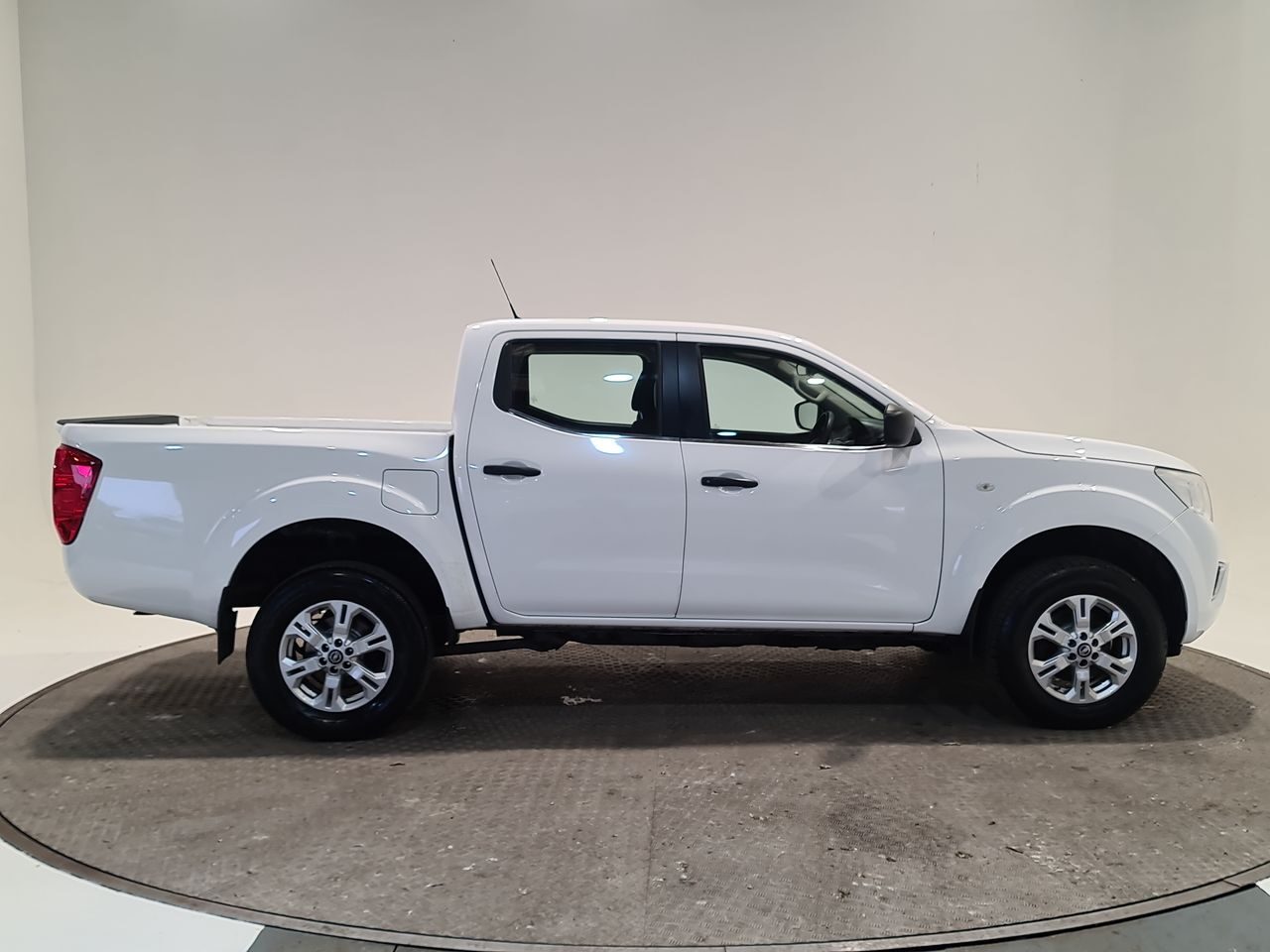 Used Nissan Navara 2021 for sale - 77582438: Photo 15