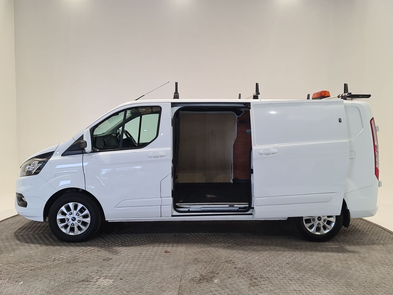 Used Ford Transit Custom 2020 for sale - 76544865: Photo 10