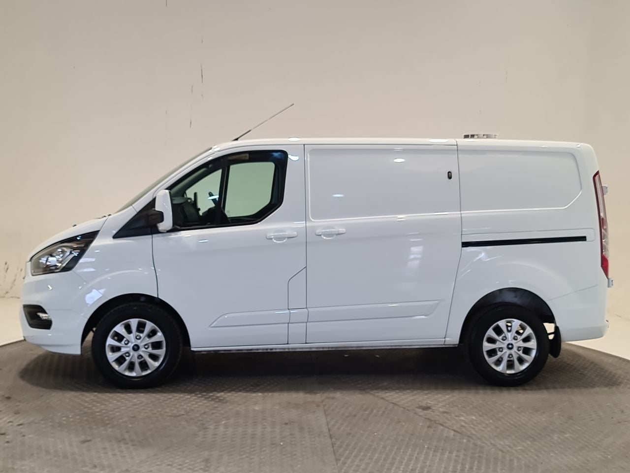 Used Ford Transit Custom 2024 for sale - 78190776: Photo 6