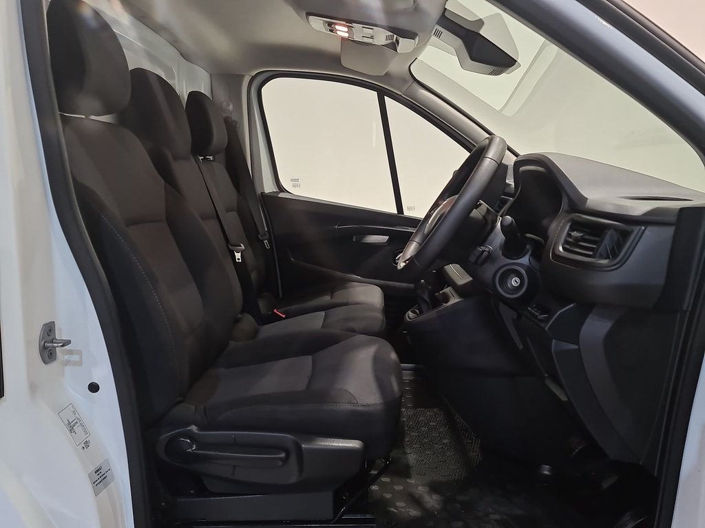 Used Renault Trafic 2023 for sale - 76496141: Photo 3